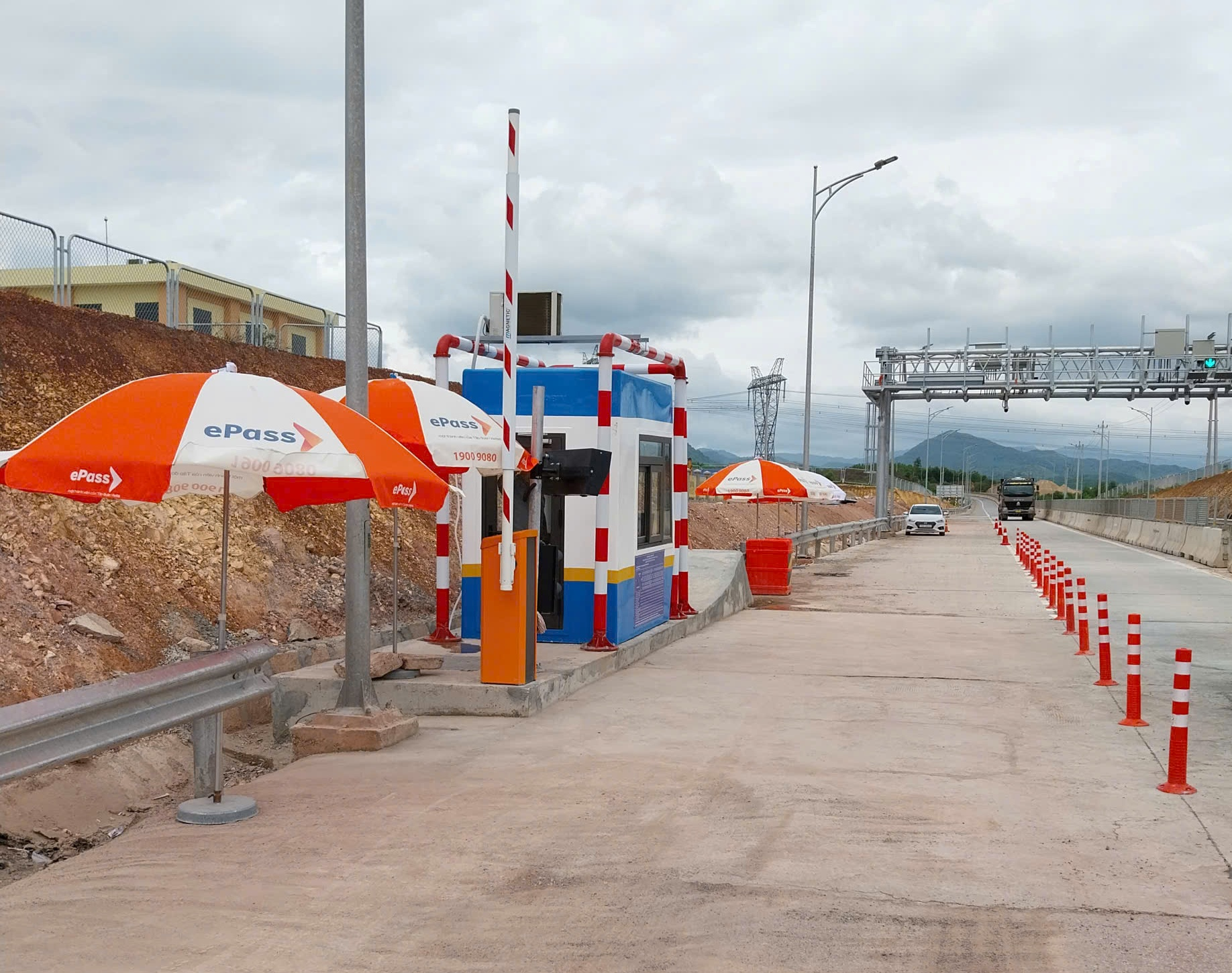 Sẵn sàng vận hành thu phí không dừng tại các đoạn tuyến mới của cao tốc Bắc - Nam